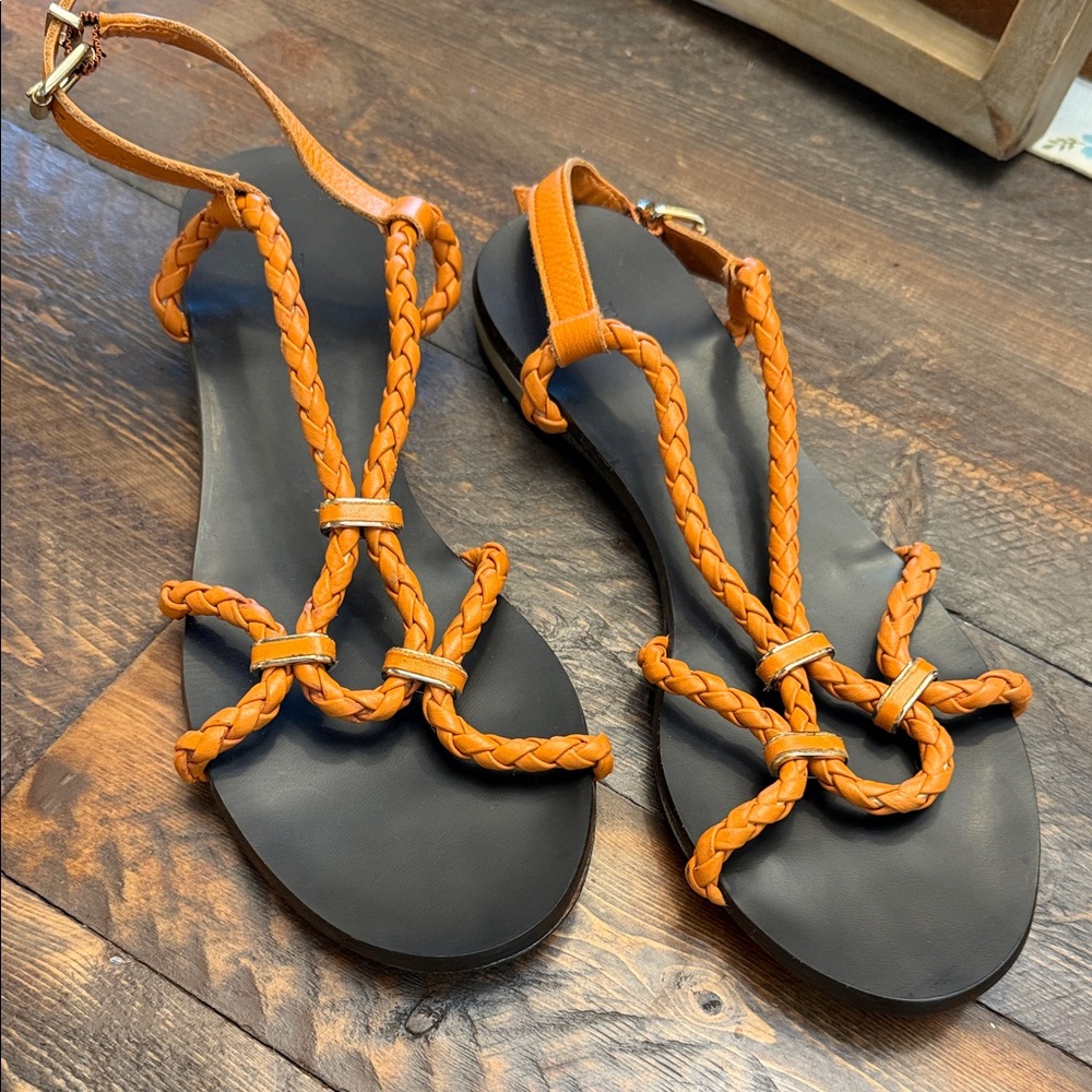 Orange 🍊 Strapy EUC Classic Leather braided TUFI DUEK size 36 or women’s 5.5-6
